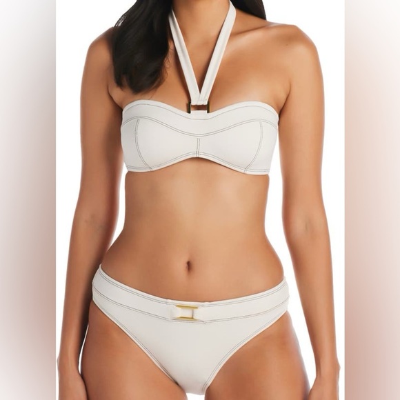 Elegant White Halter‎ Bikini - Picture 1 of 8
